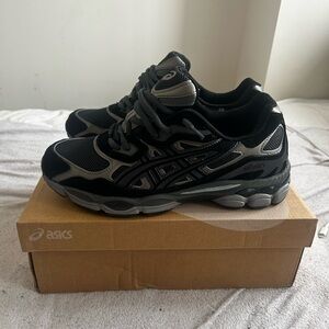 ASICS Black and Gray Running Shoes